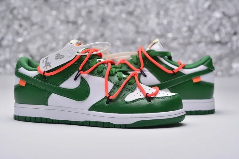 Dunk Low Off-White Pine Green