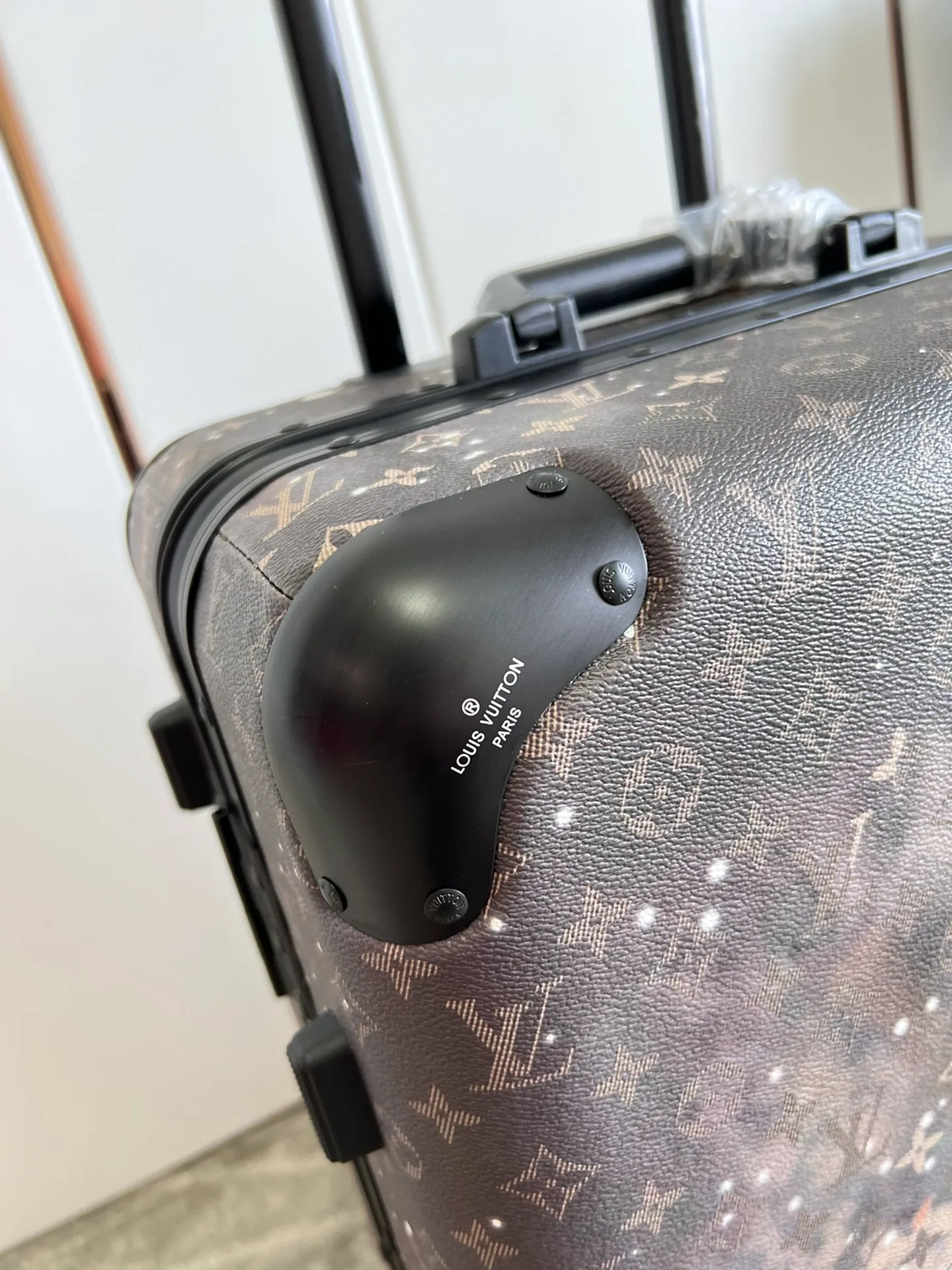 Horizon Monogram Galaxy Suitcase Corner Detail