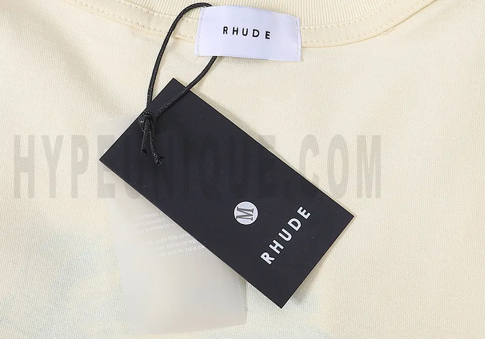Sophisticated Yet Simple Label.