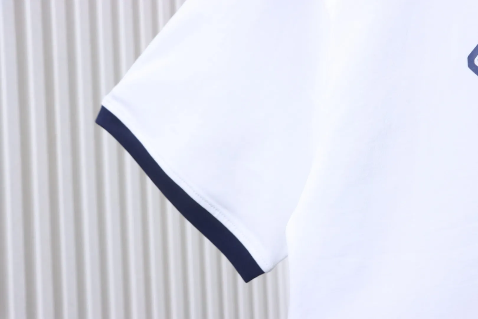 Short sleeve