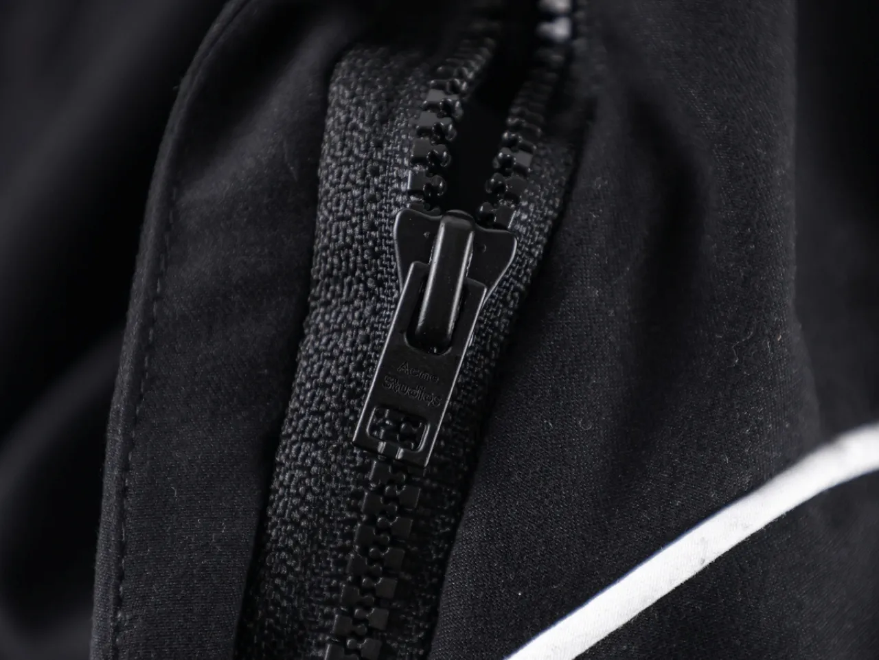 Zipper Detail