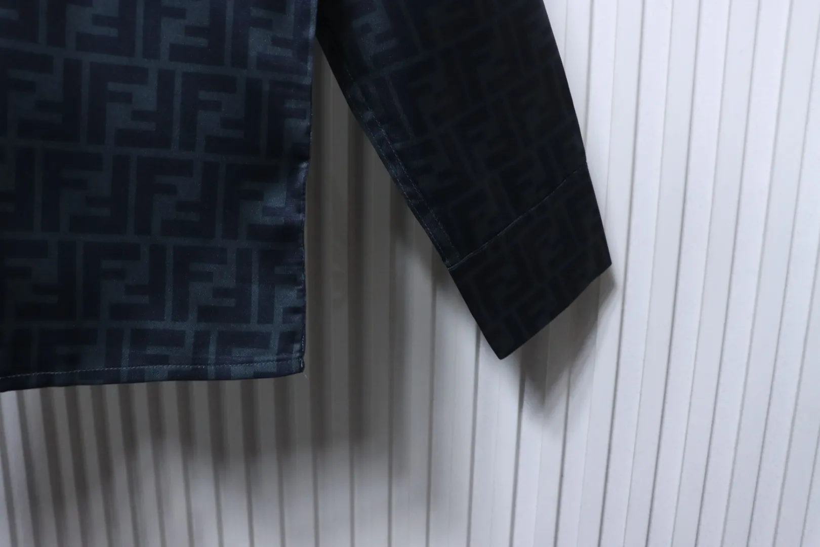 Long Sleeve Detail