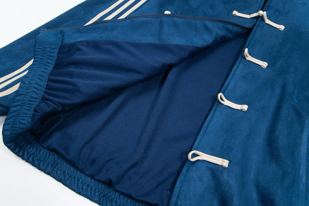 Open jacket detail