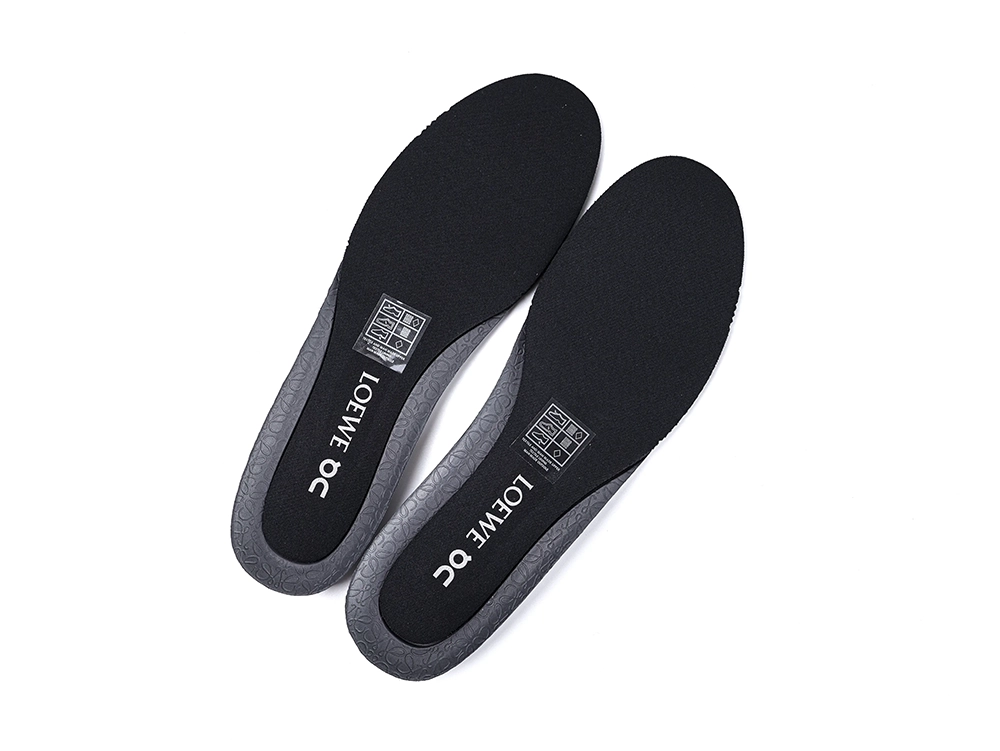 the black insole