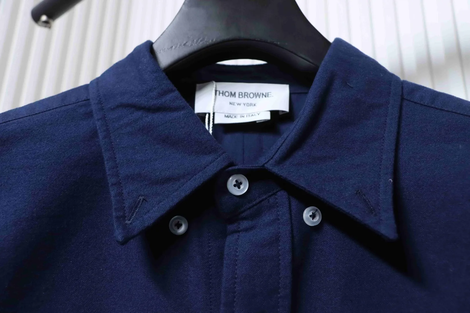 Collar Detail