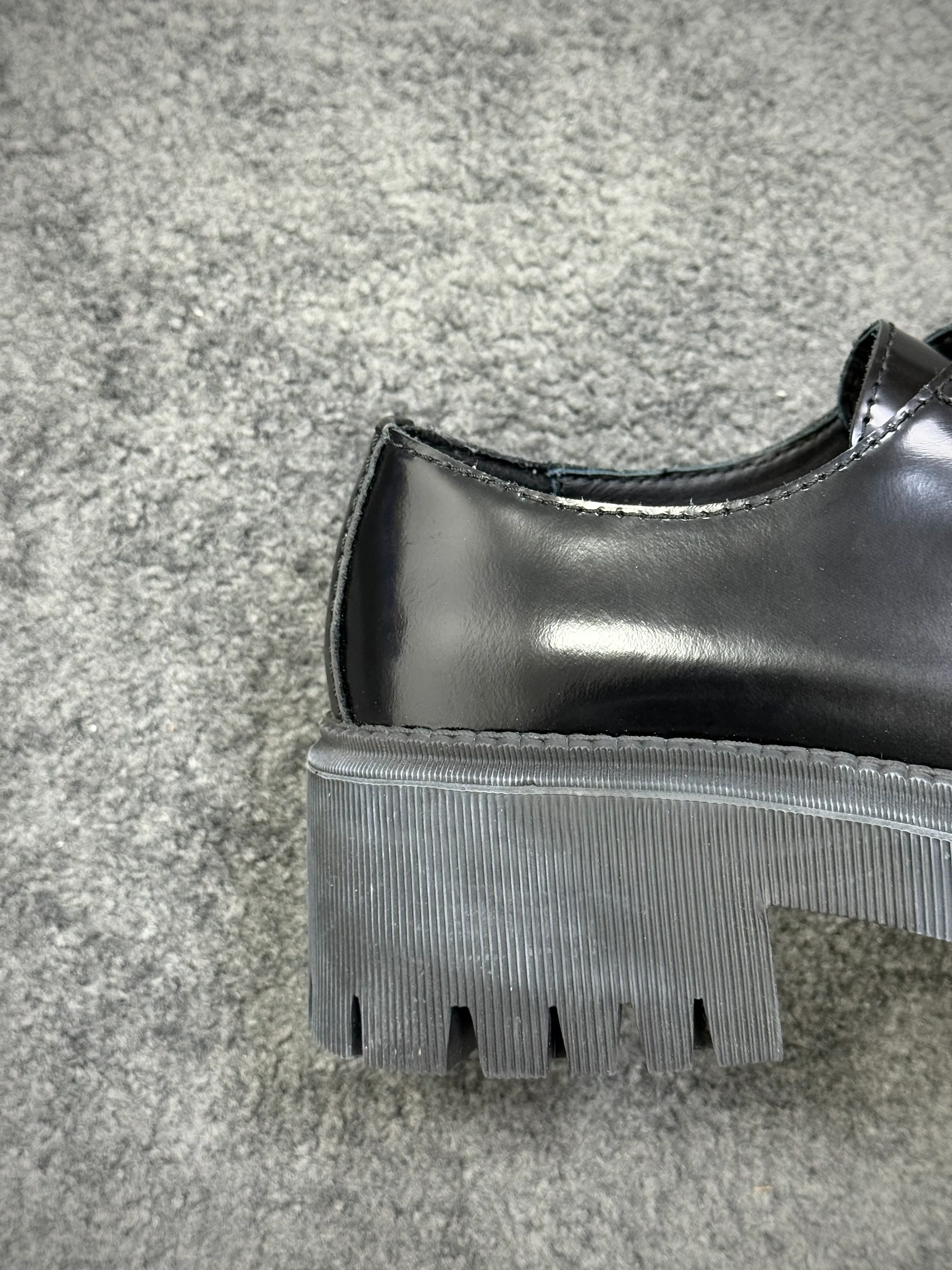 Rear Heel Detail