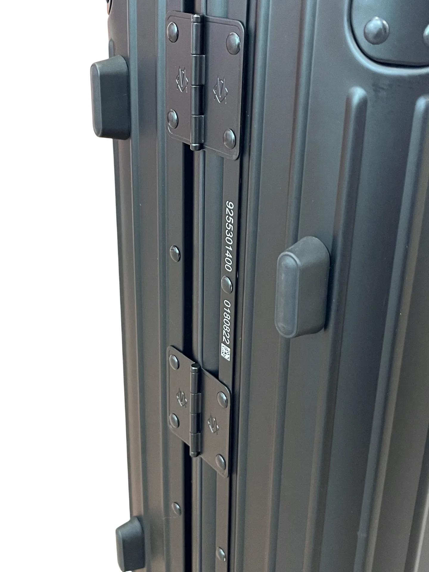 Hinge Detail
