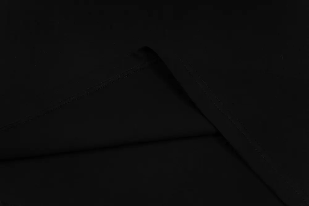 Precision-cut with wrinkle-resistant soft fabric.