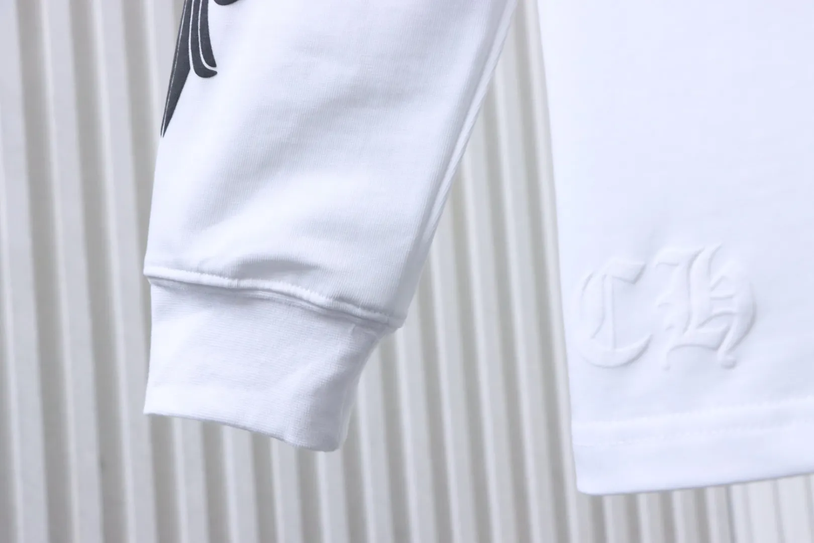 Long Sleeve Detail