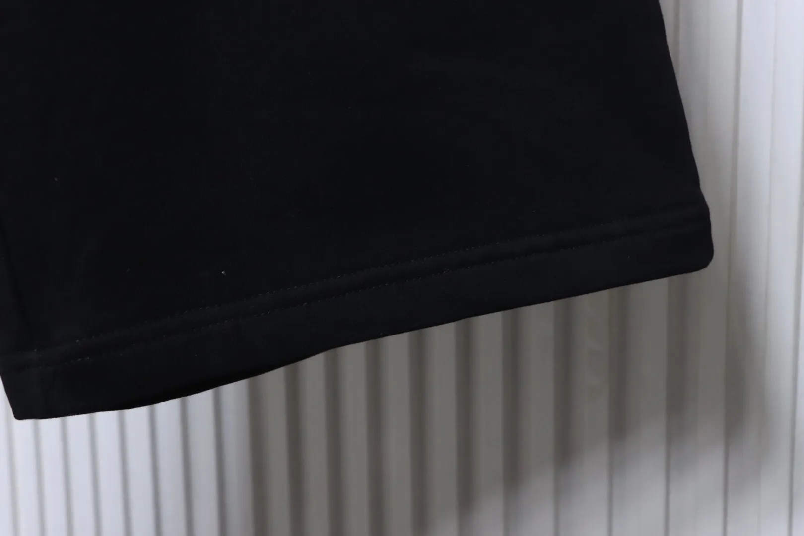 Bottom Hem Detail