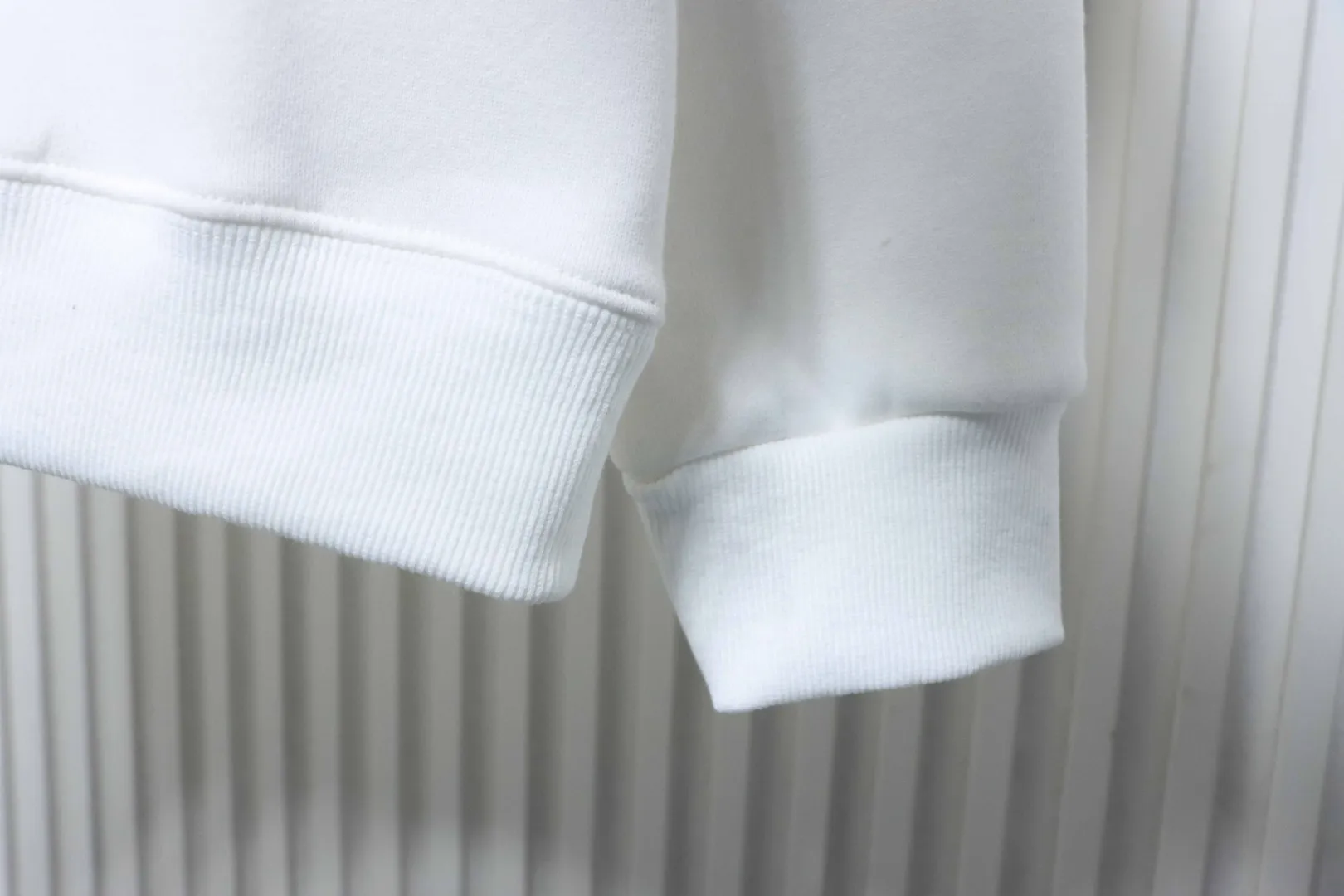 Long Sleeve Detail
