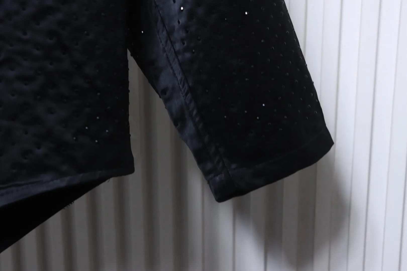 Long Sleeve Detail