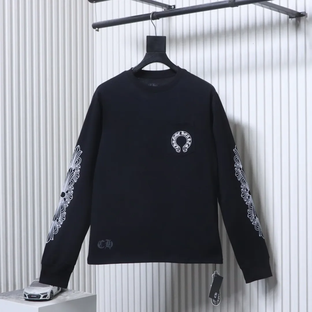 CH Hollow Horseshoe Graphic Long-Sleeve Shirt
