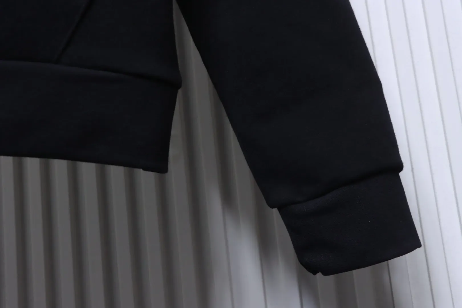 Long Sleeve Detail