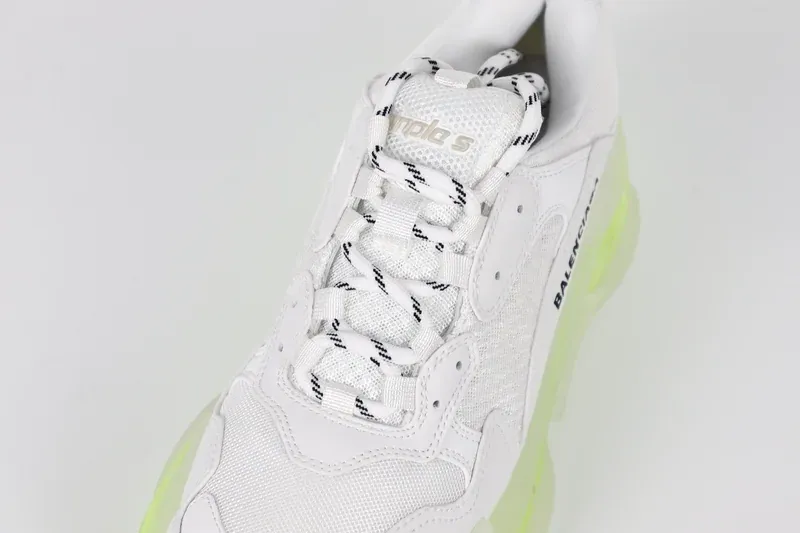 BALENCIAGA TRIPLE S SNEAKER-WHITE GREEN