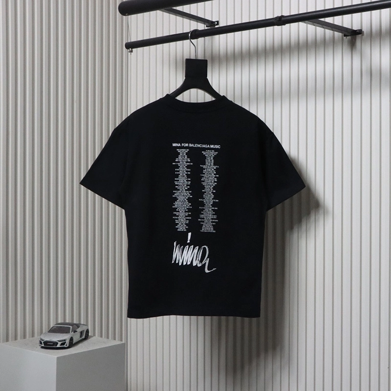 Portrait Album Logo Printed T-Shirt