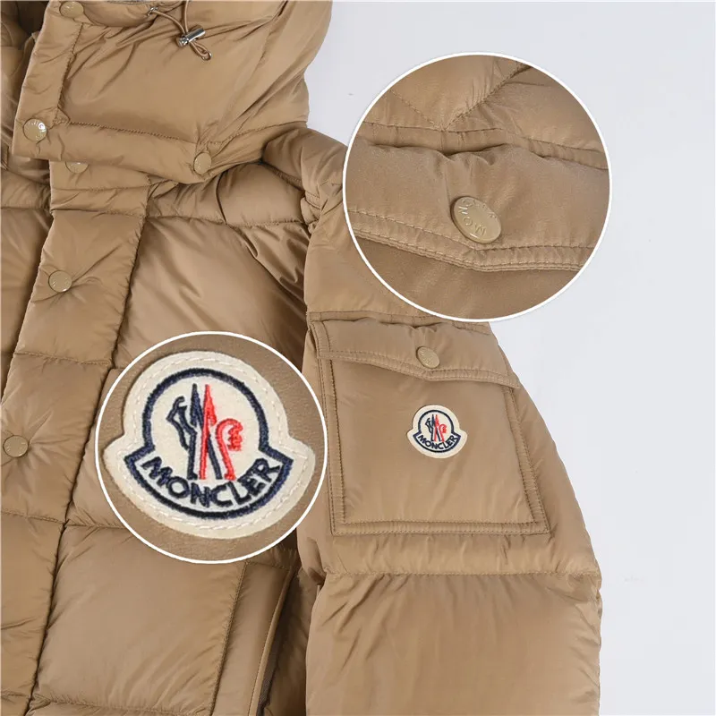 Shoulder Logo Details