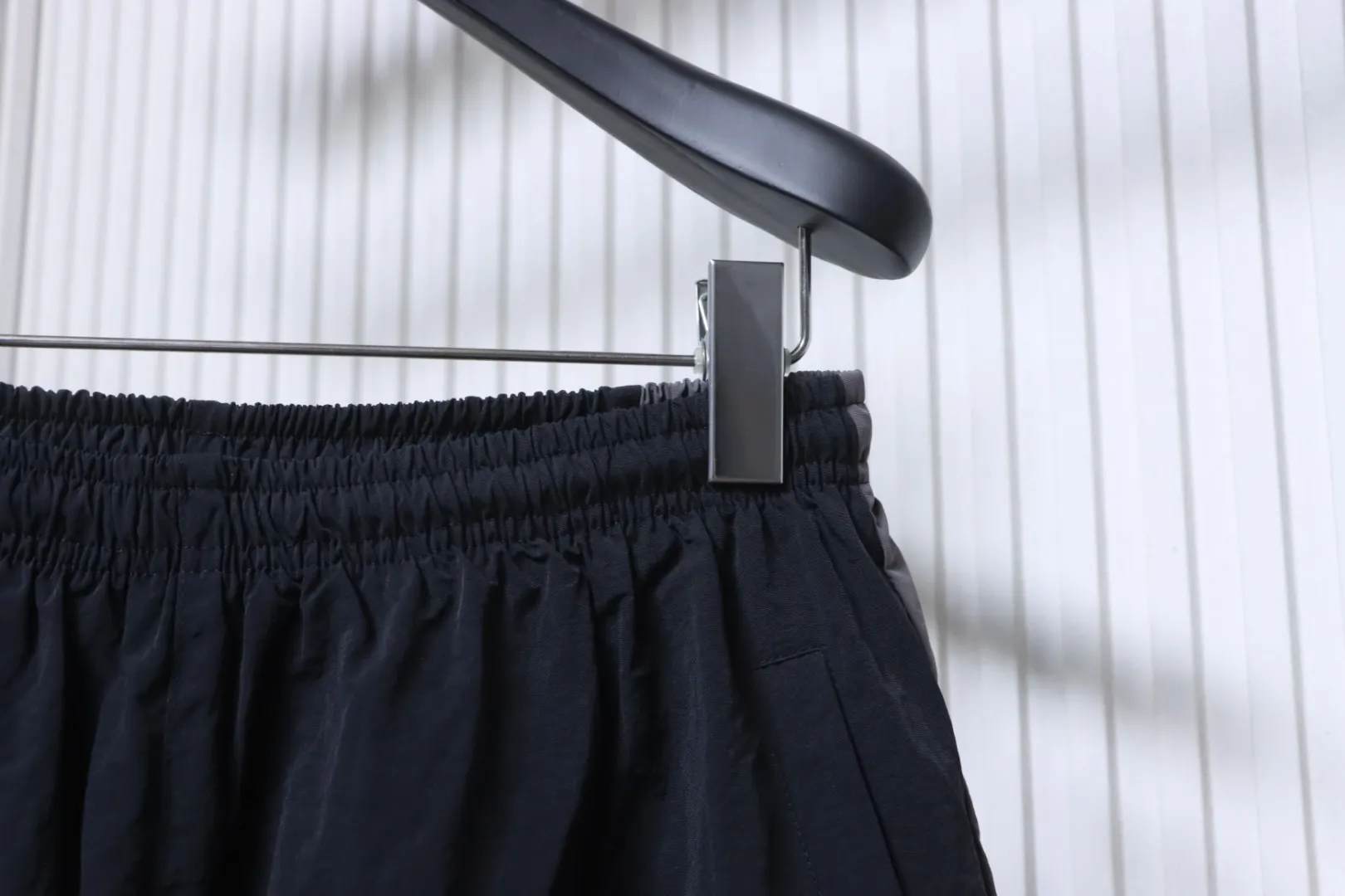 Half View Waistline