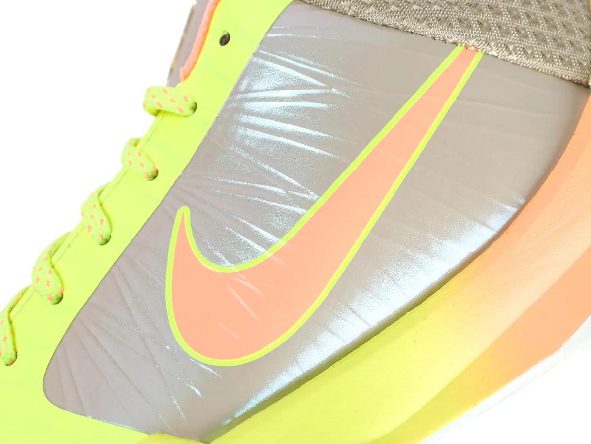 Side Logo Detail