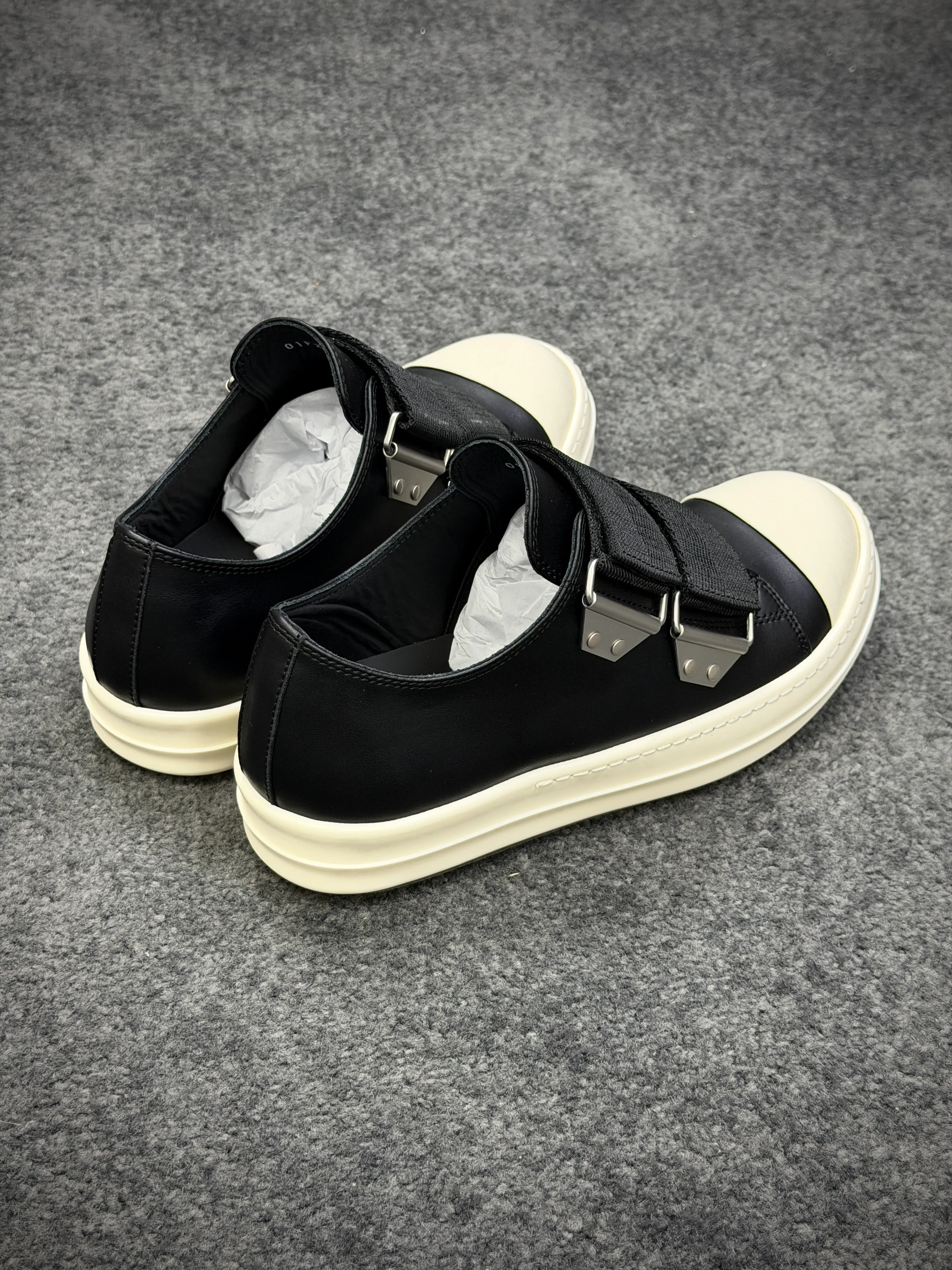 R 0wens Temple Strap Leather Low BlackMilk Sneakers Angeled View
