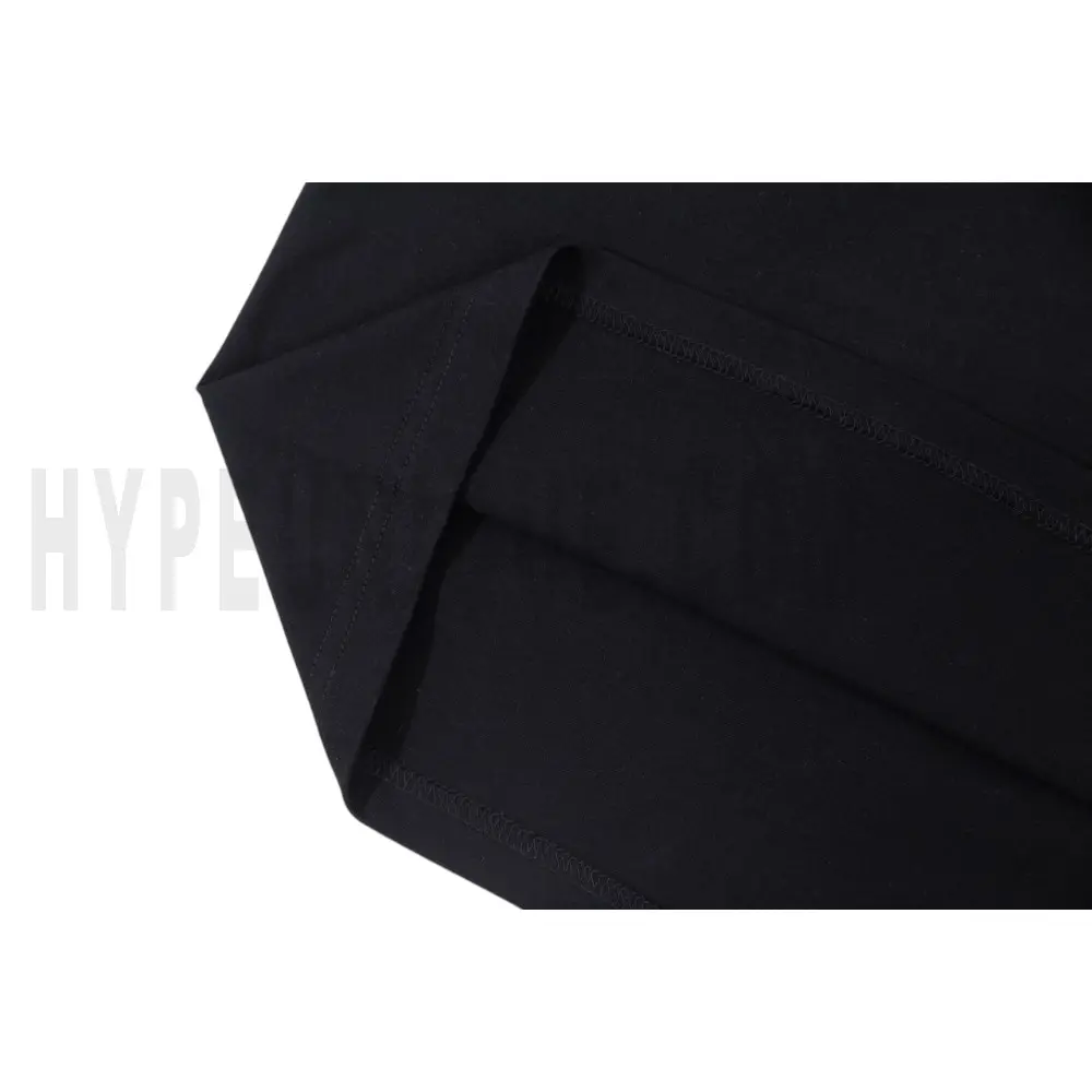 Precision-cut with wrinkle-resistant soft fabric.