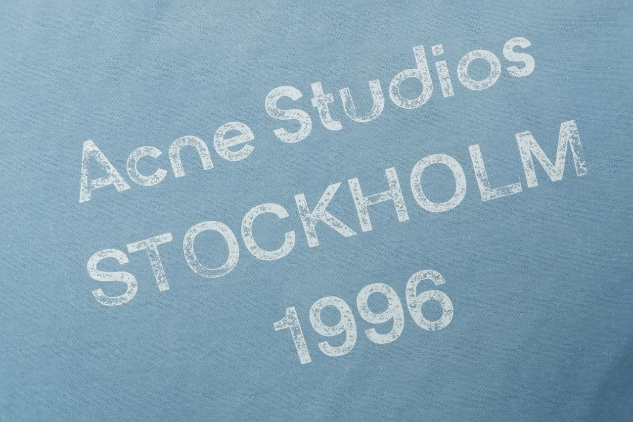 Logo Text