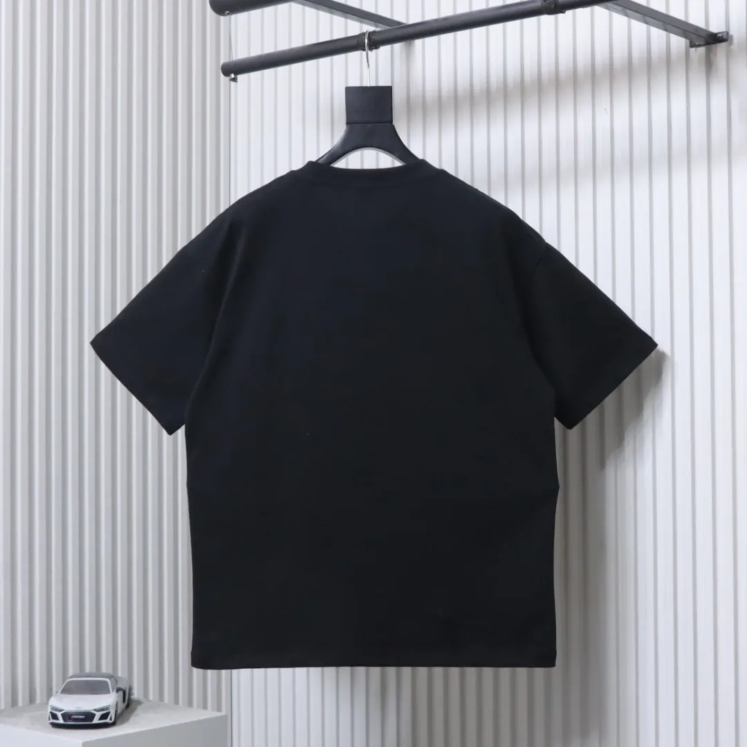 Back of Misaligned Logo Embroidered T-Shirt Color Black