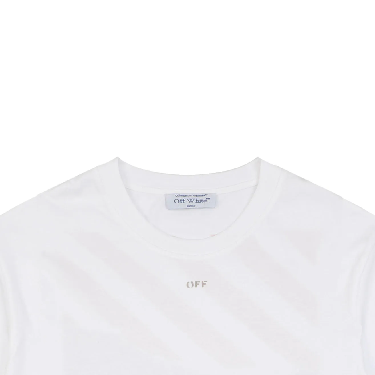 Neckline