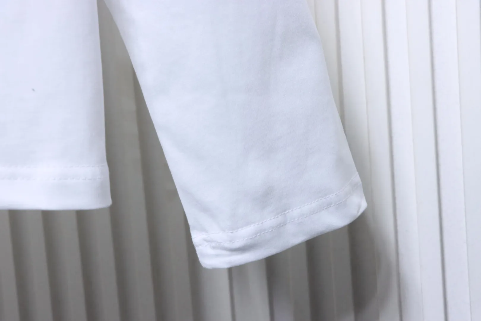 Long Sleeve Detail