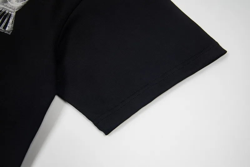 Sleeve