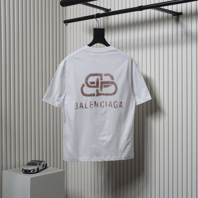 Old Lock Print T-Shirt