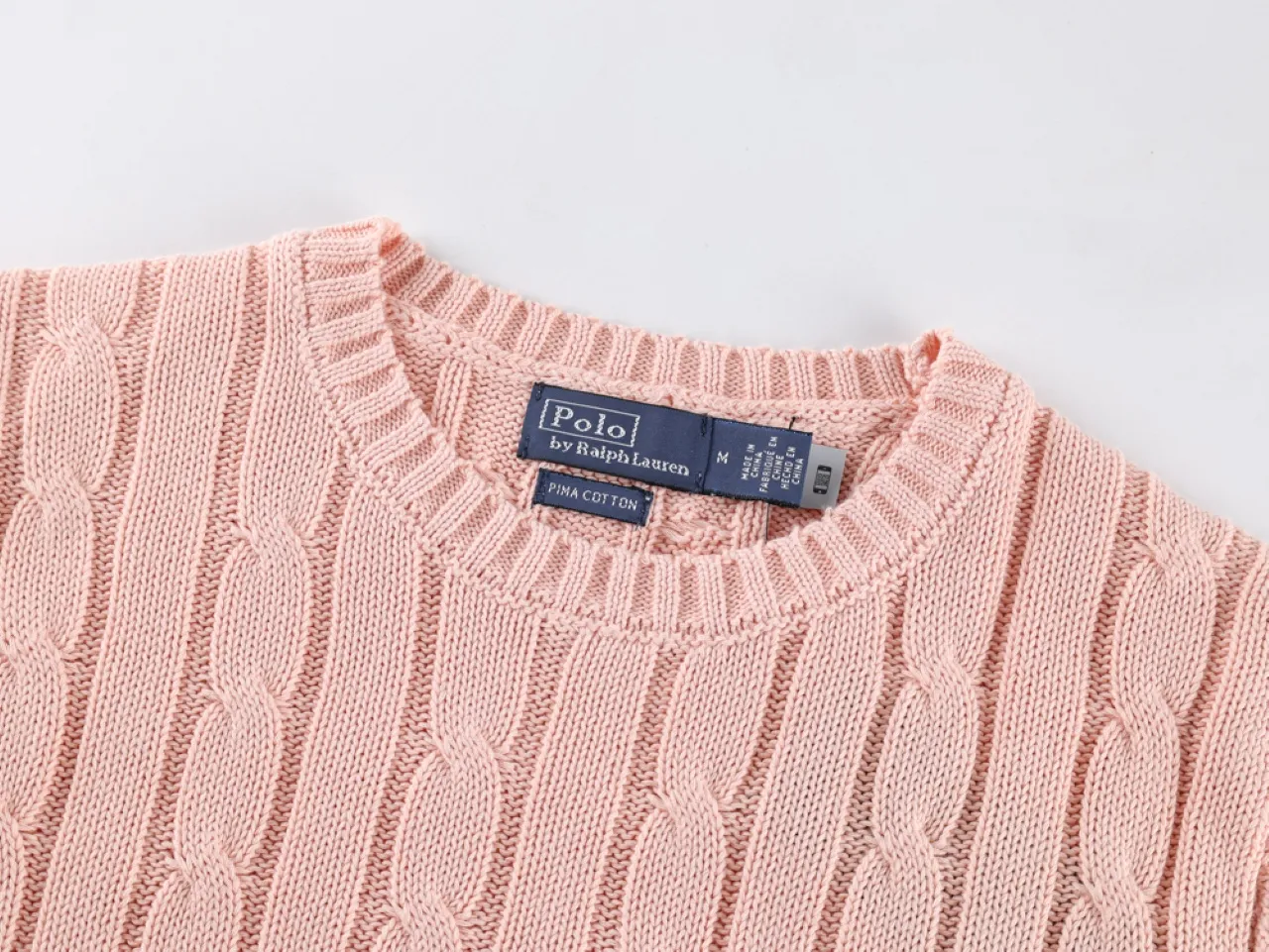 Neckline
