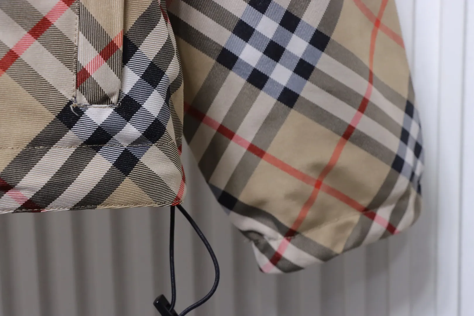 Long Sleeve Detail