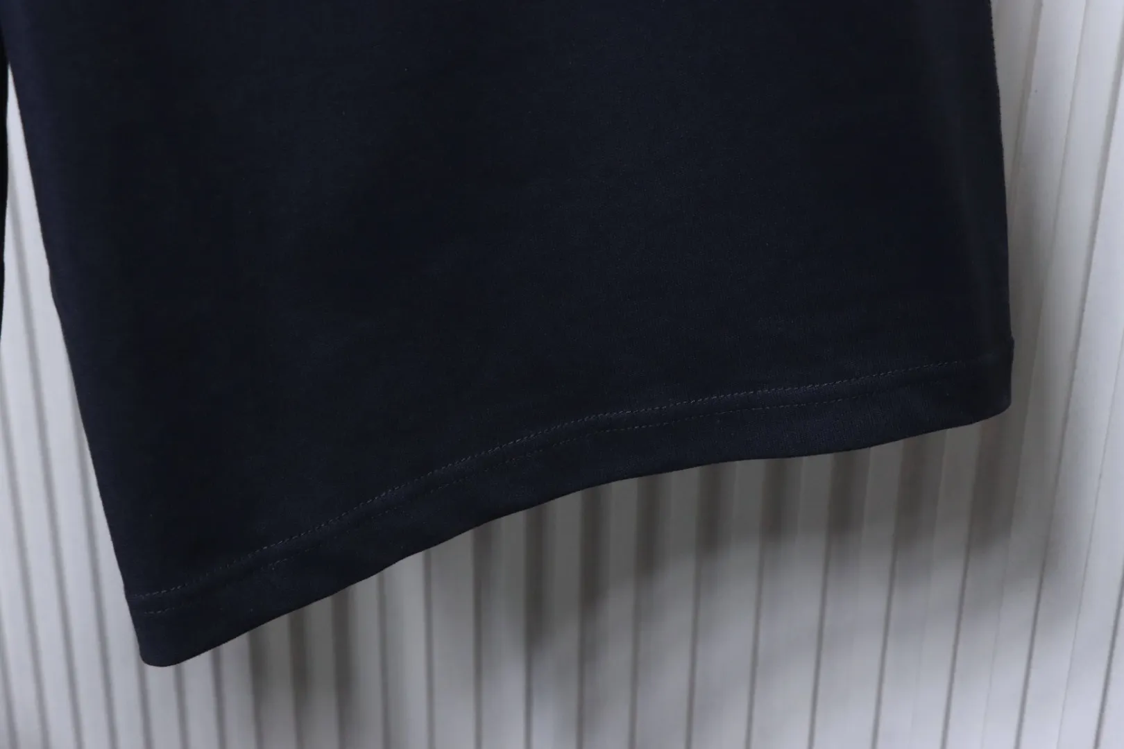Bottom Hem Detail