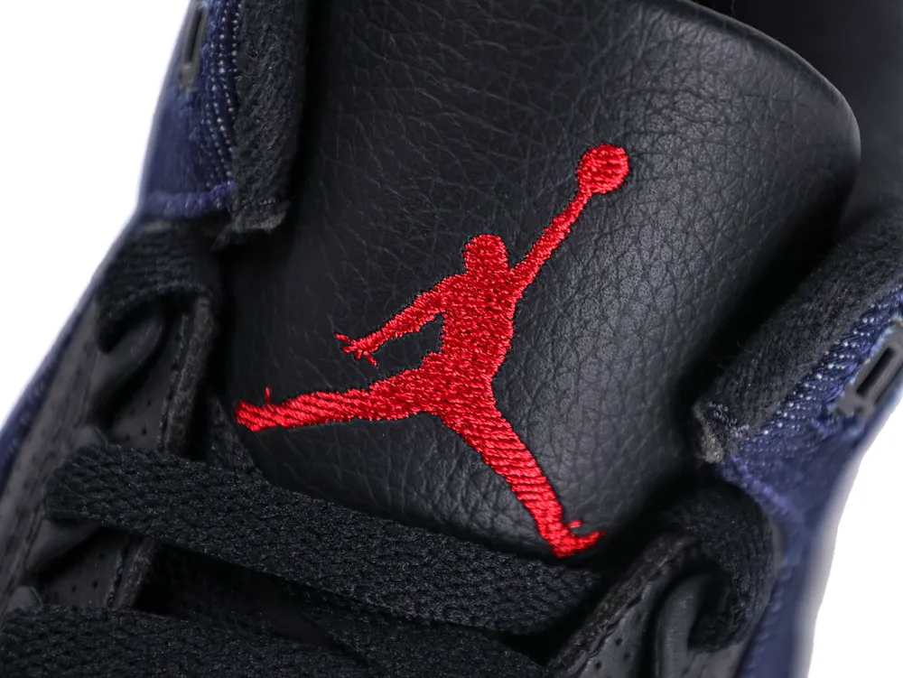 Levis x Jordan 3 Retro Indigo Jumpman Logo Detail