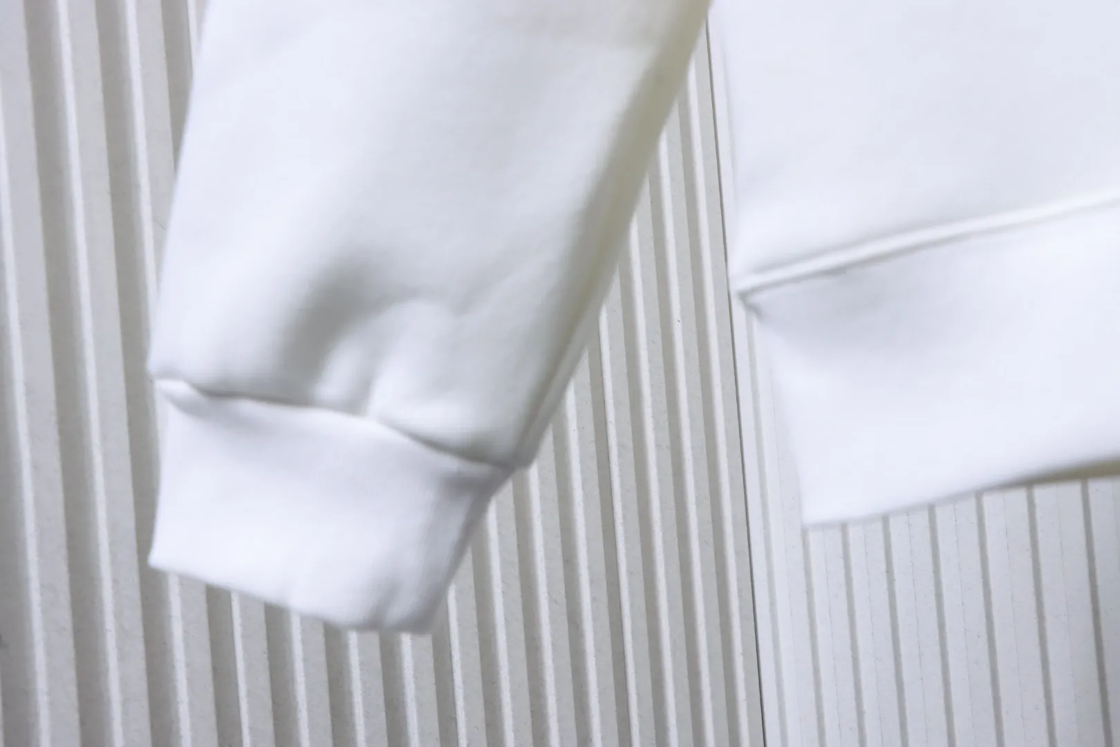 Long Sleeve Detail