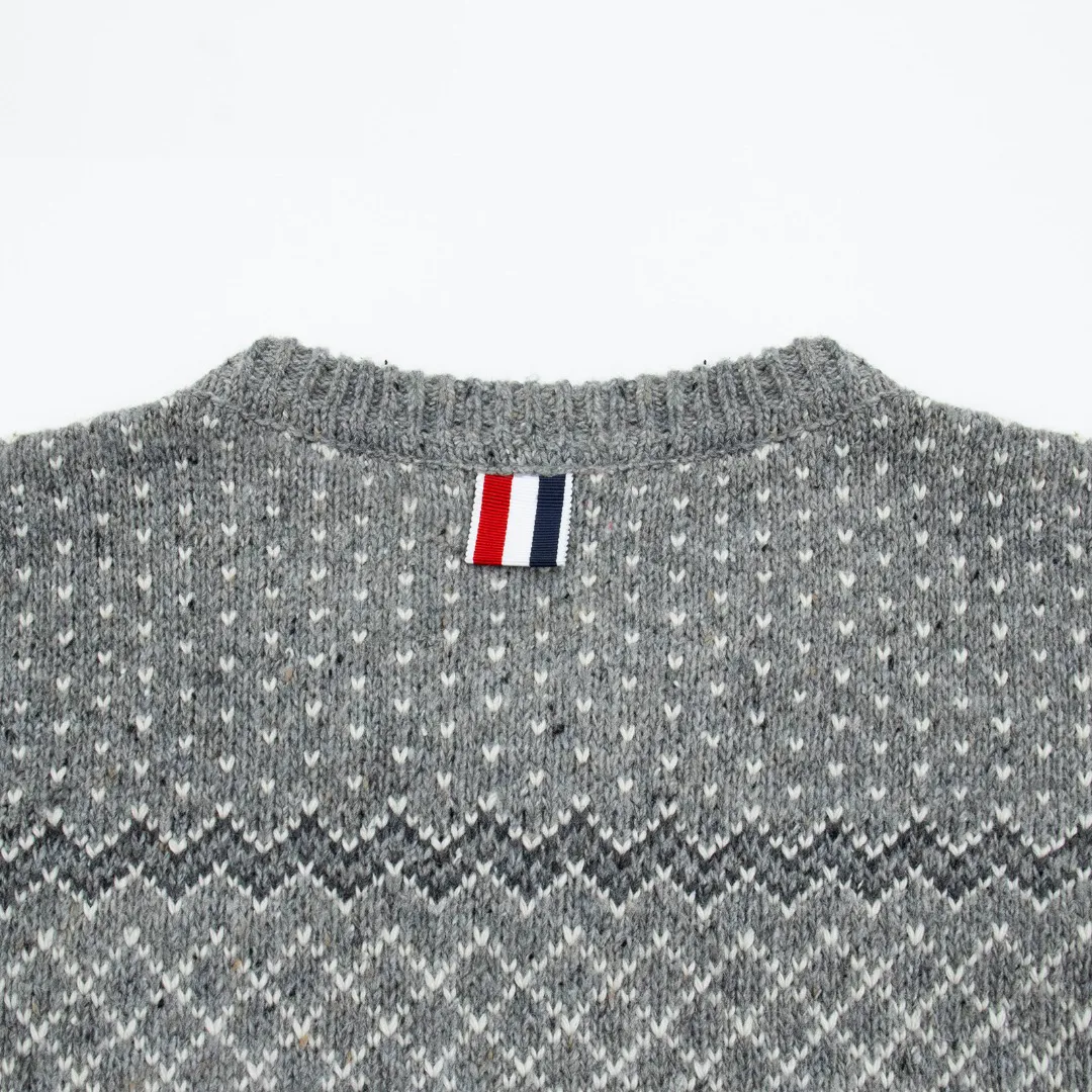 Crew Neck Details