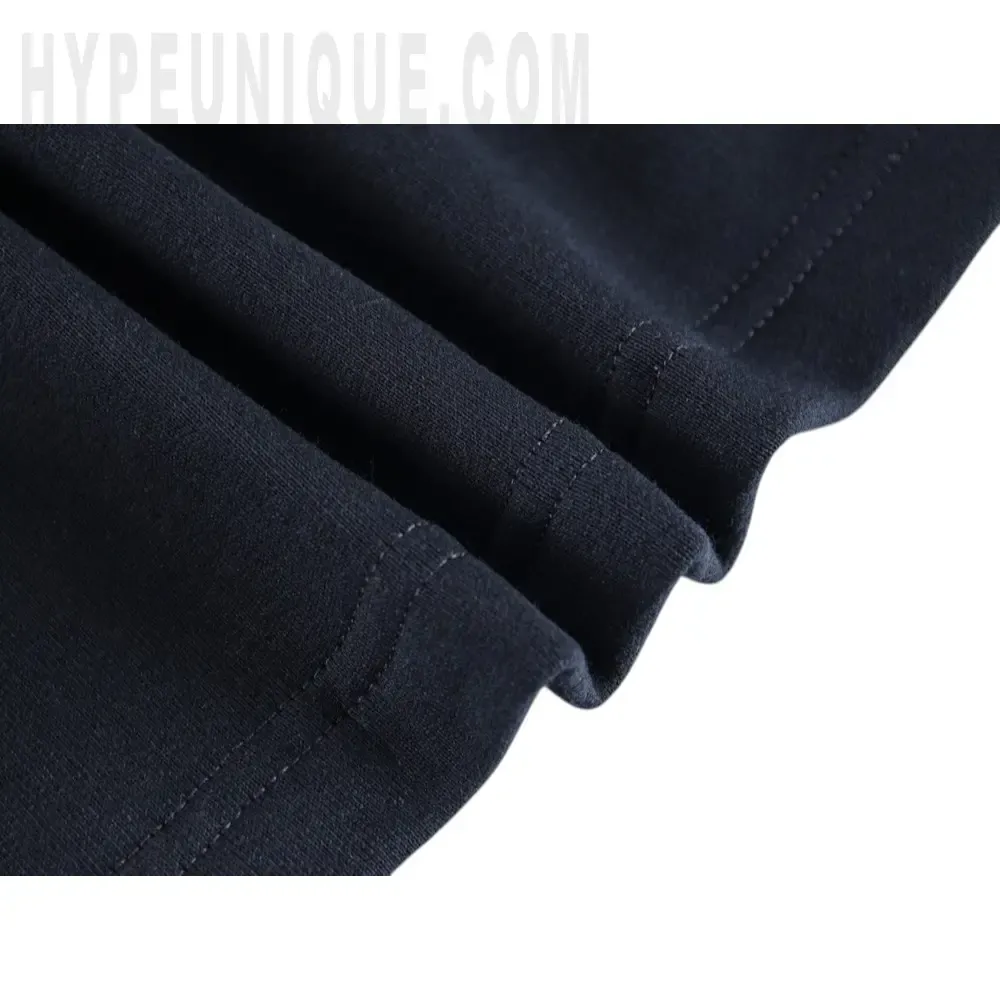 Precision-cut with wrinkle-resistant soft fabric.