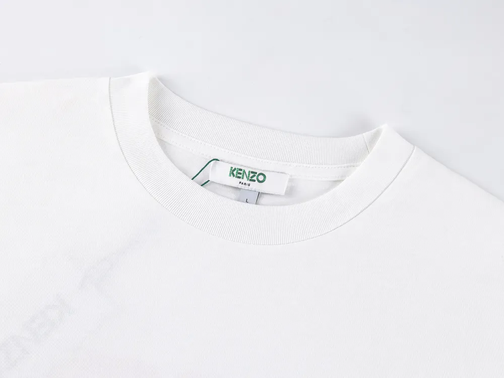 Neckline