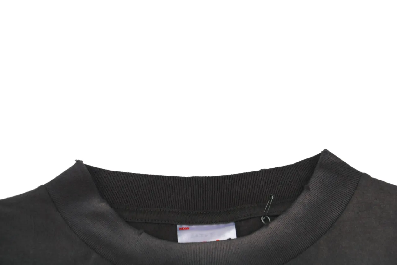 Neckline with Tag
