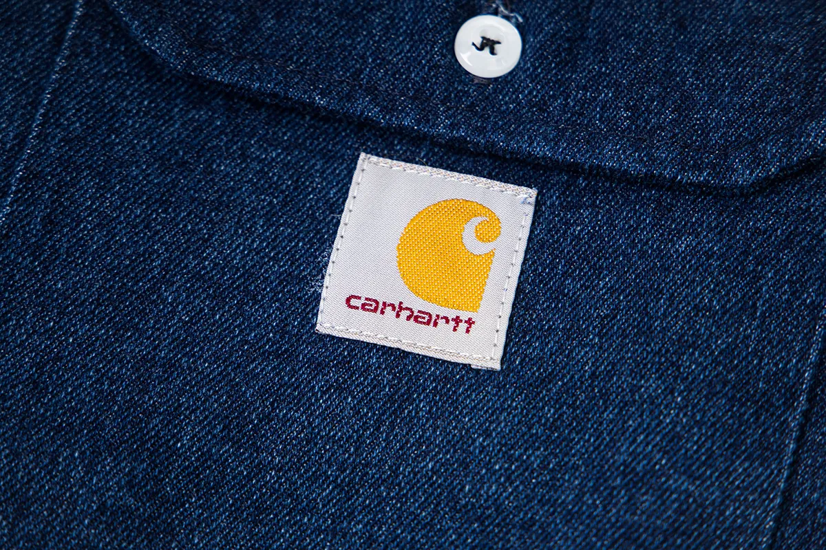 Pocket with logo