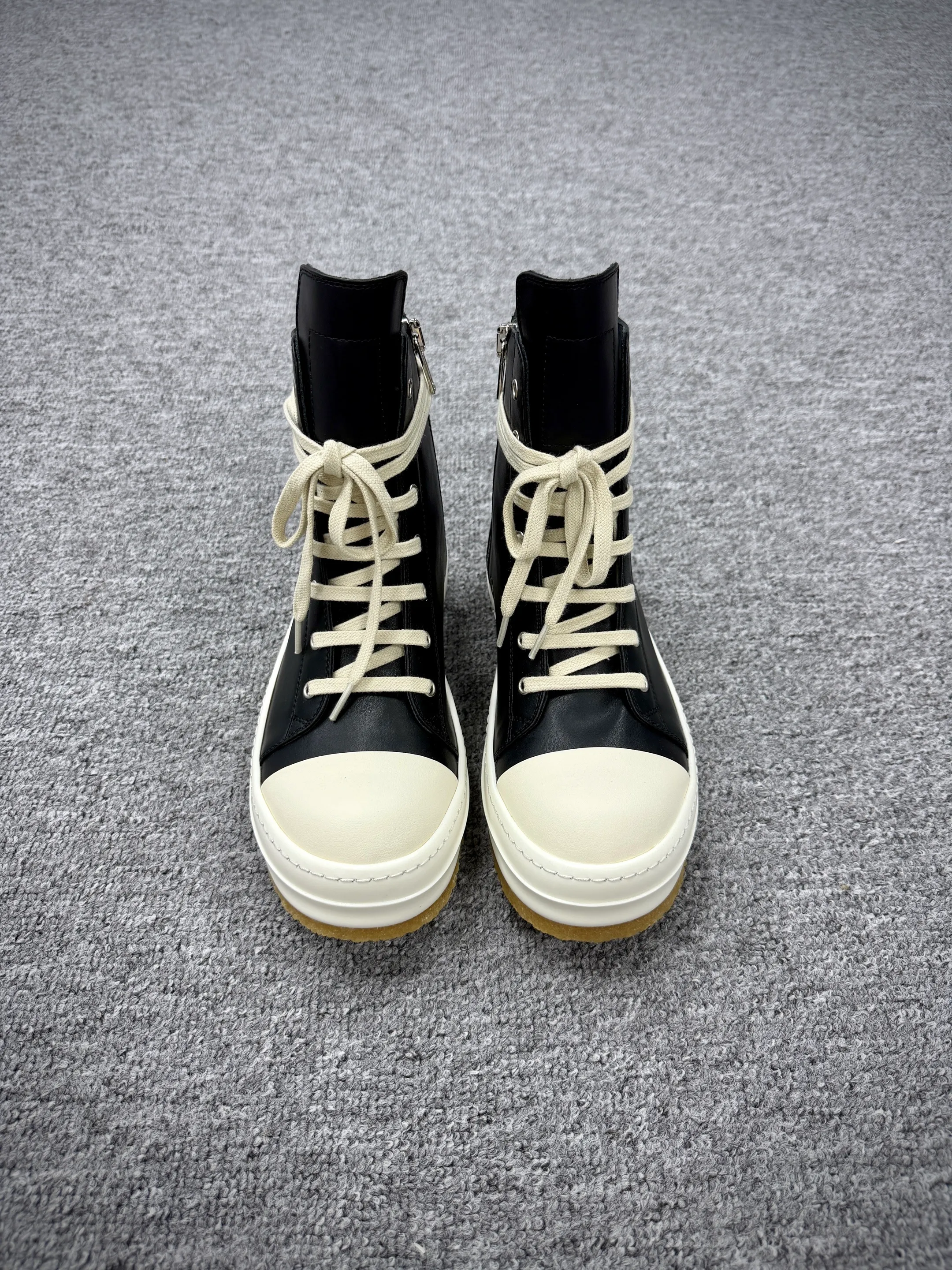 R 0wens Creep Leather High-Top Black Milk Sneakers Pair