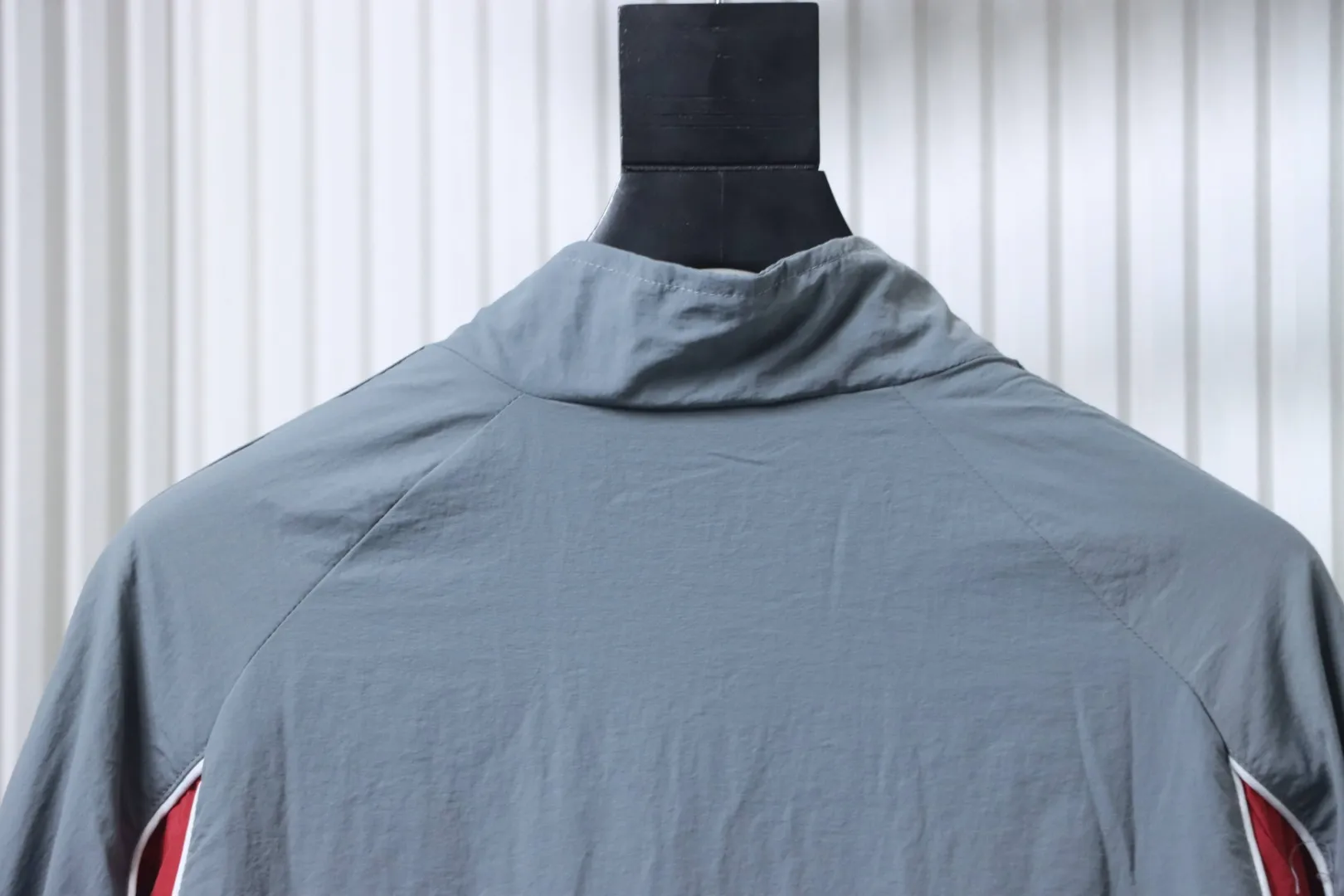 Back Neckline