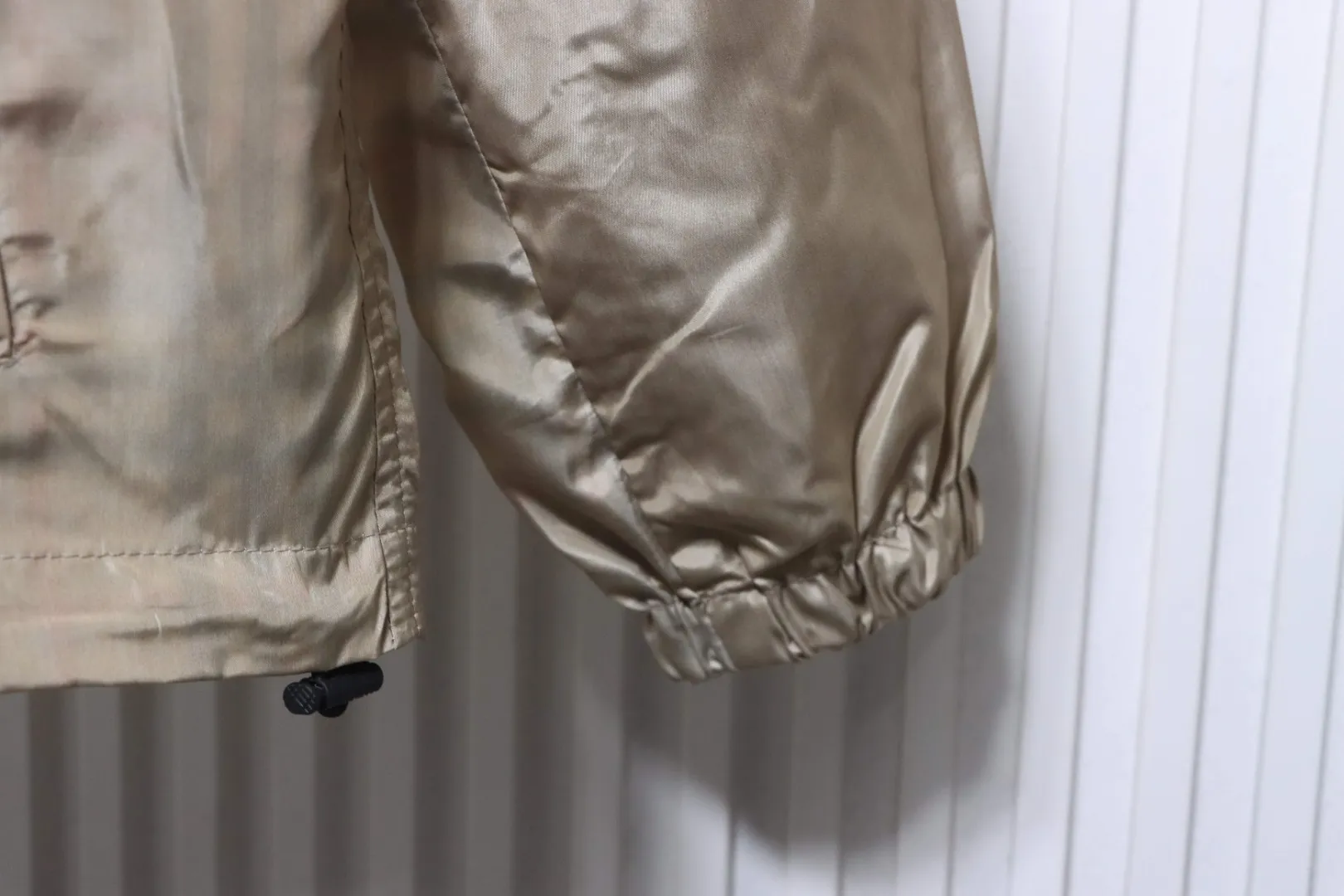 Long Sleeve Detail