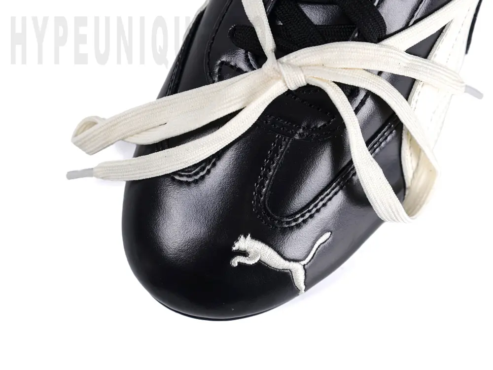 Front view of the toe box