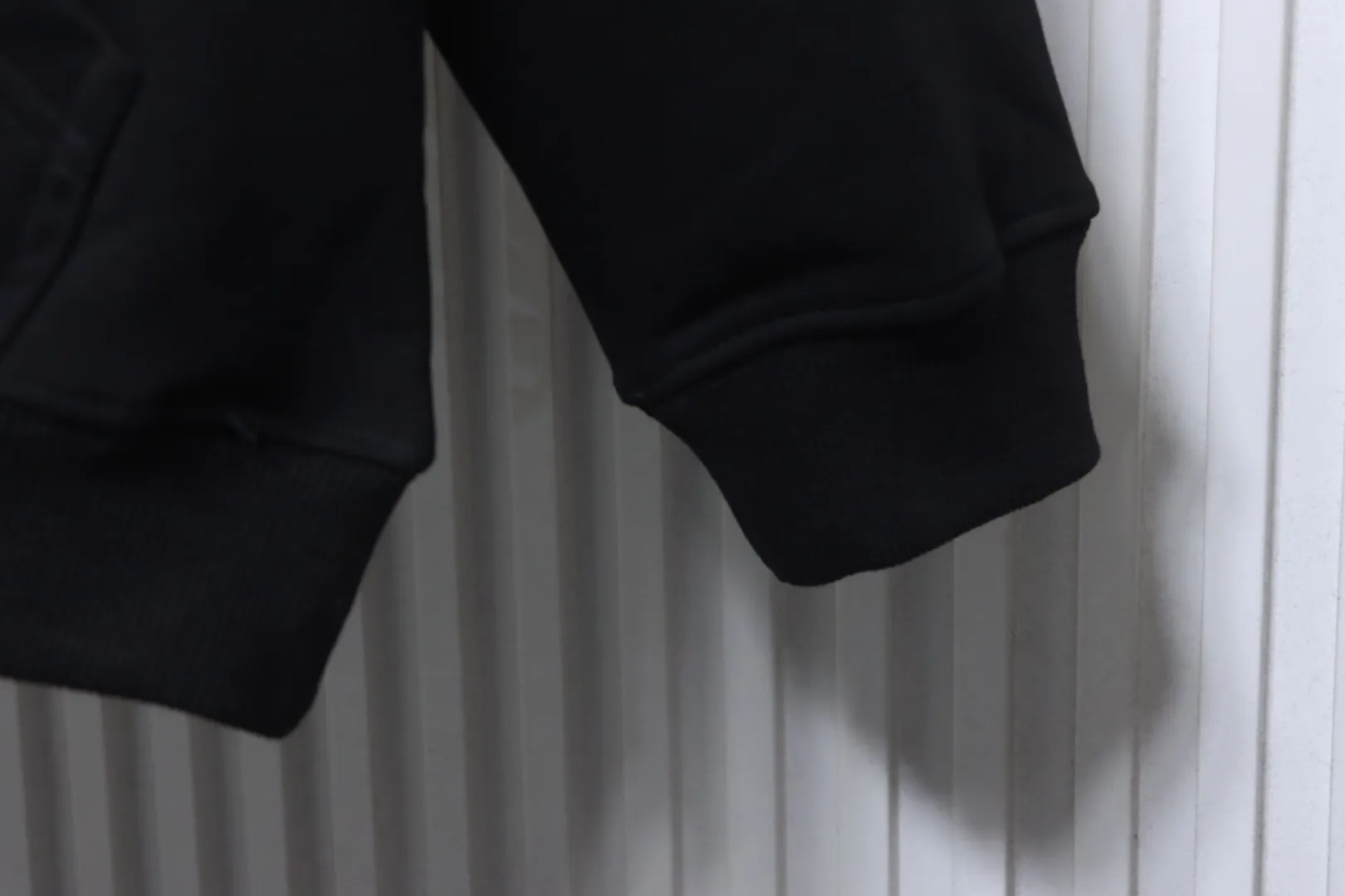 Long Sleeve Detail