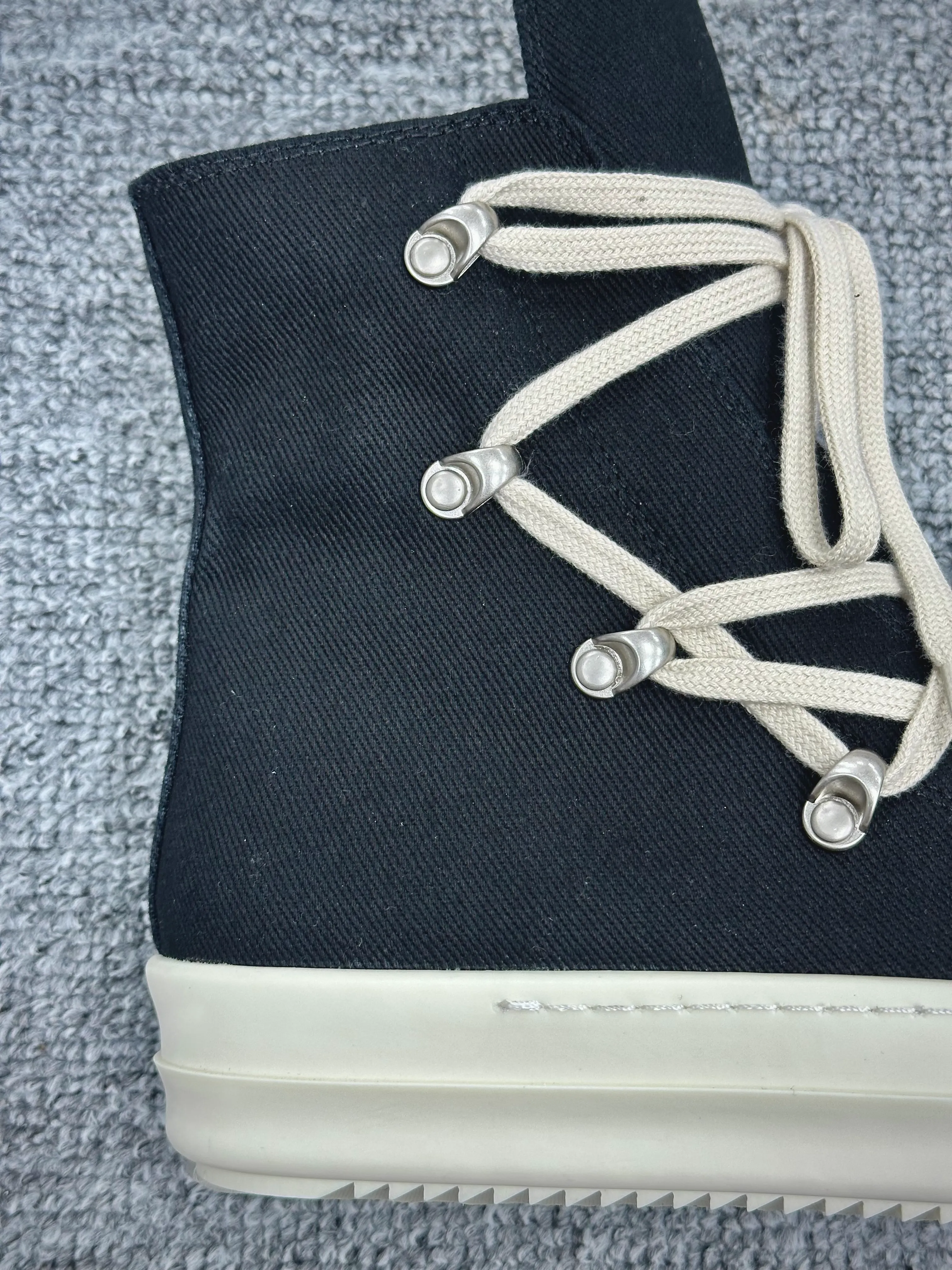 Back Toe Detail