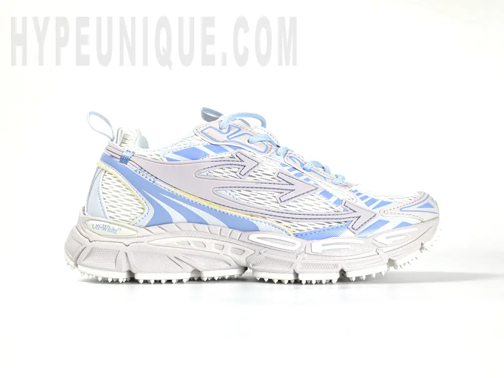 the right foot pairs front view