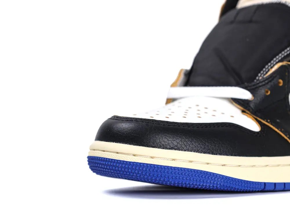 the black toe