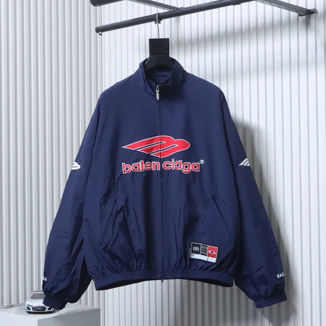 Manchester United Tracksuit Jacket